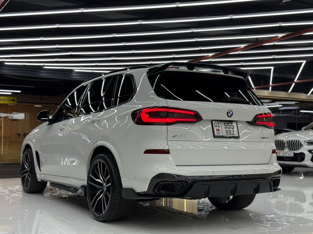 BMW X5: 2022 г., Бензин, Внедорожник: фото 5