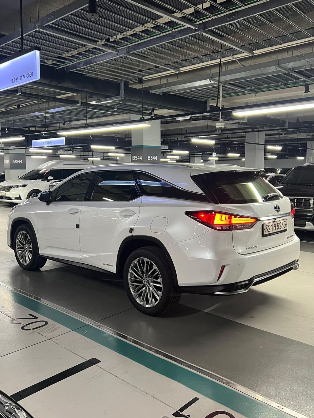 Lexus RX: 2022 г., 3.5 л, Автомат, Гибрид, Кроссовер: фото 8