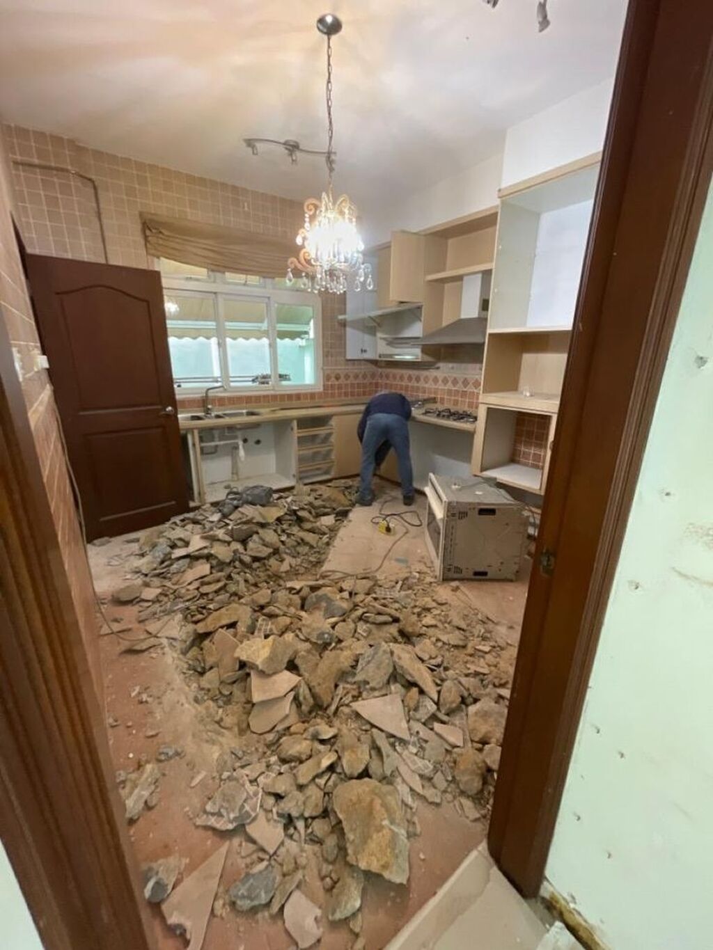 Снос стен, Разбор полов, Снятие потолков | Гипсокартонная стена, Снос перегородки, Снятие старой штукатурки | Снятие подвесных потолков | Де: фото 4