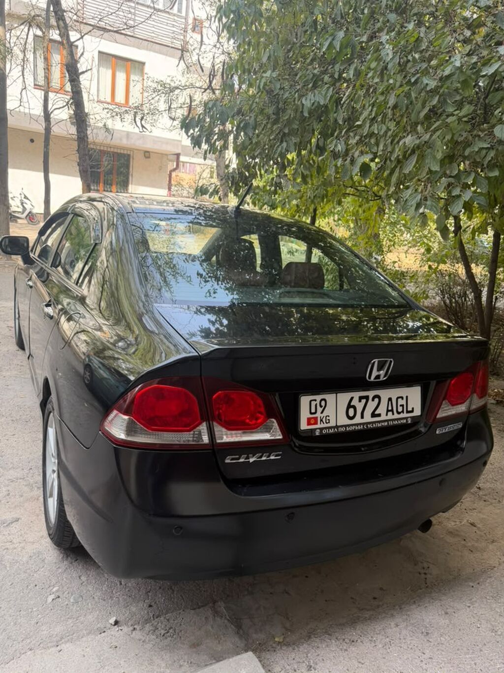 Honda Civic: 2009 г., 1.3 л, Вариатор, Гибрид, Седан: фото 4