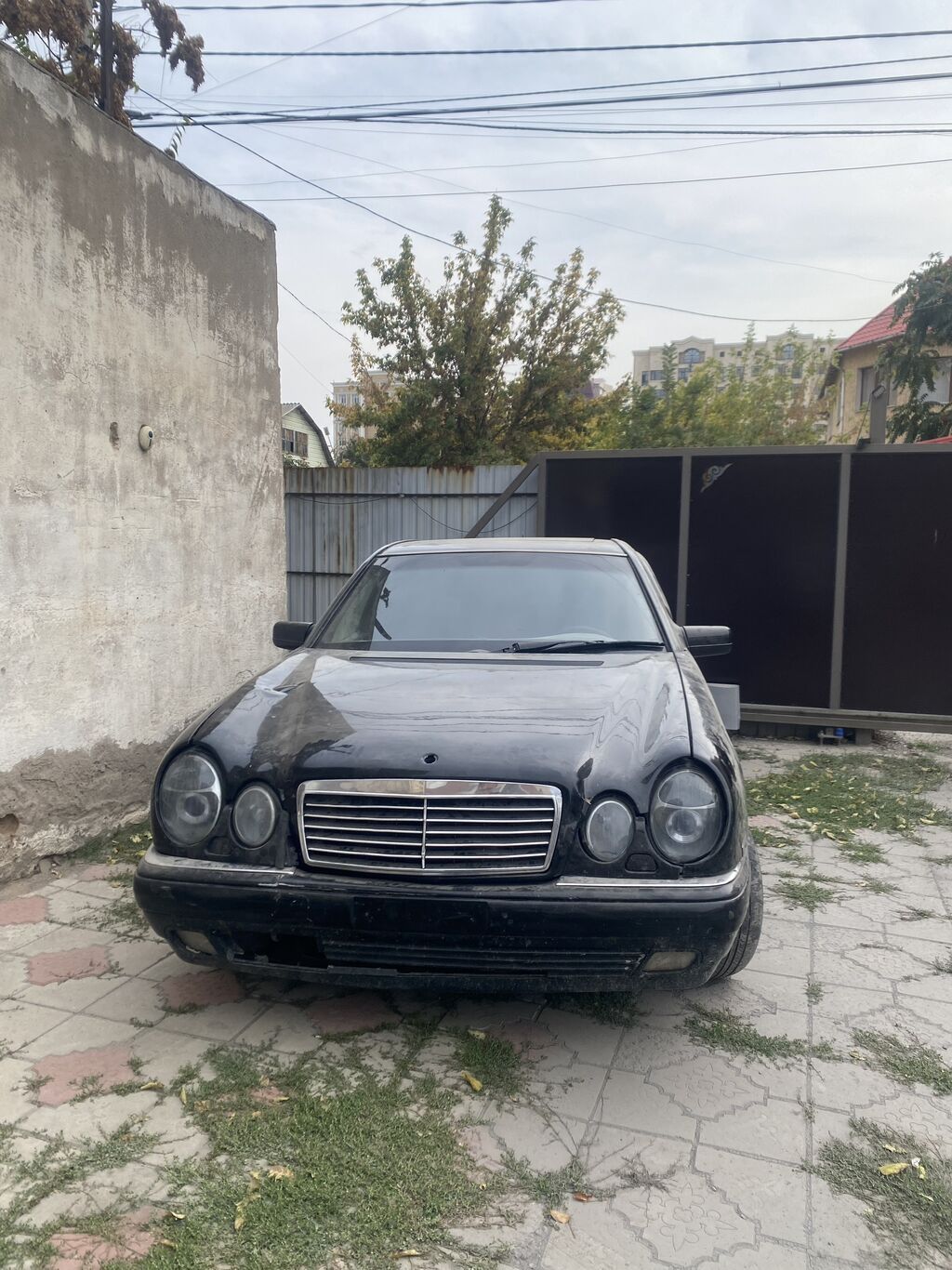 Mercedes-Benz : 1996 г., 2.8 л, Автомат, Бензин, Седан