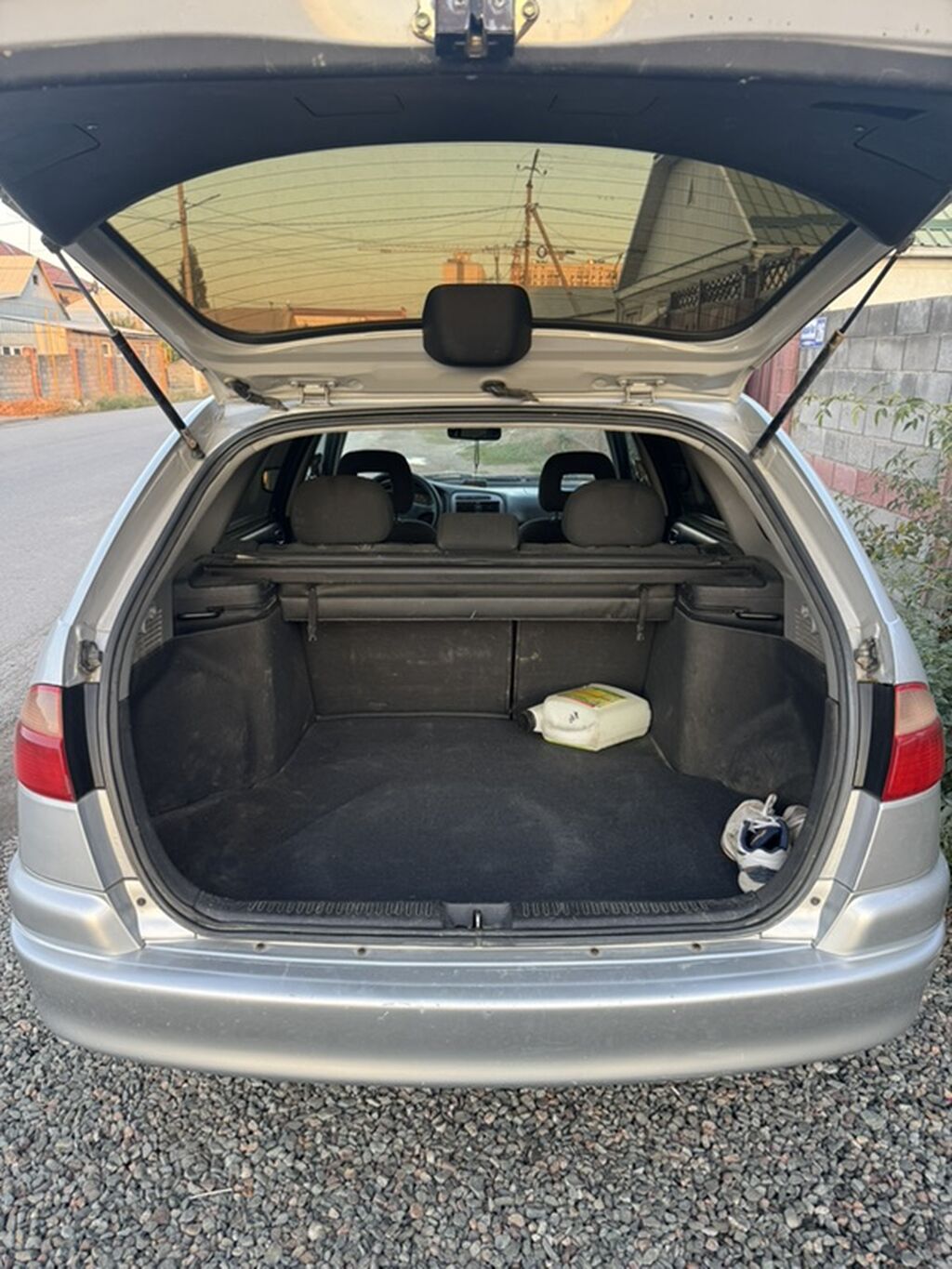 Toyota Avensis: 2003 г., 1.8 л, Автомат, Бензин, Универсал: фото 5