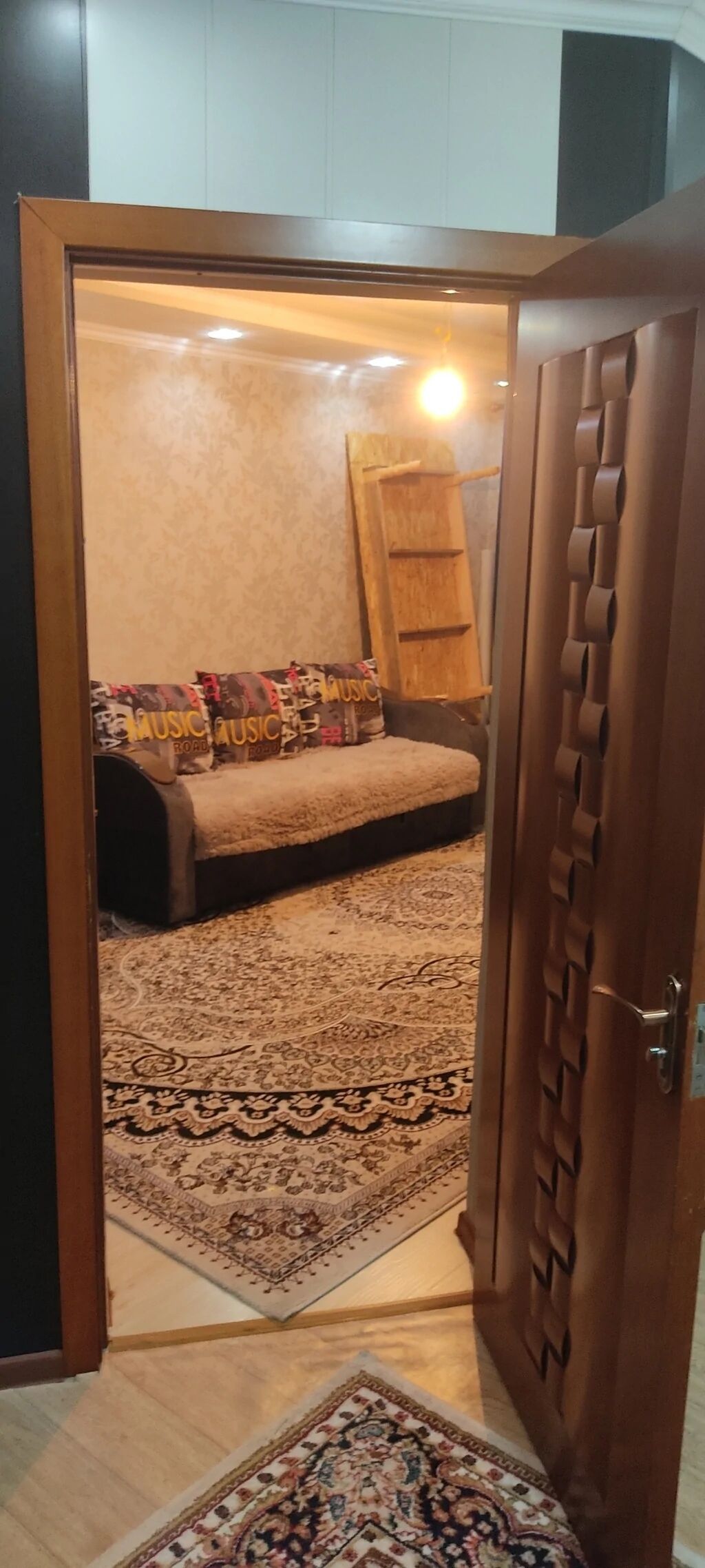 Продаю полноценный 3х комнатный дом (зал, 2 спальни, кухня просторная
