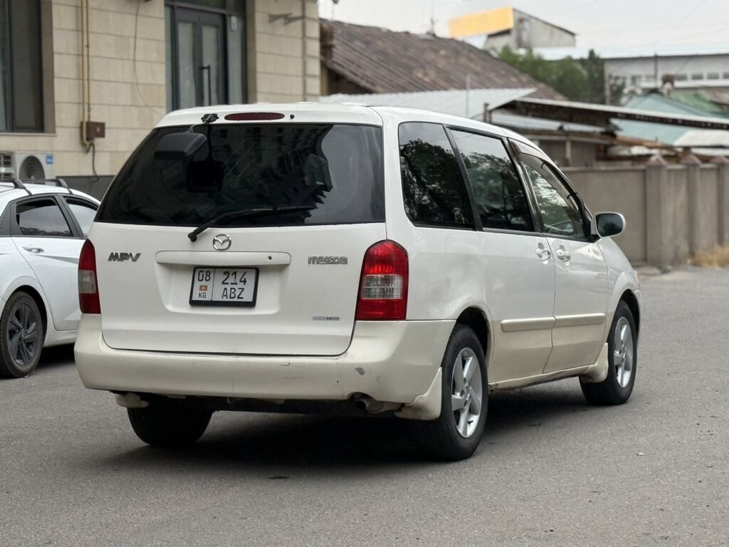 Mazda MPV: 2000 г., 2 л, Автомат, Бензин, Минивэн: фото 5