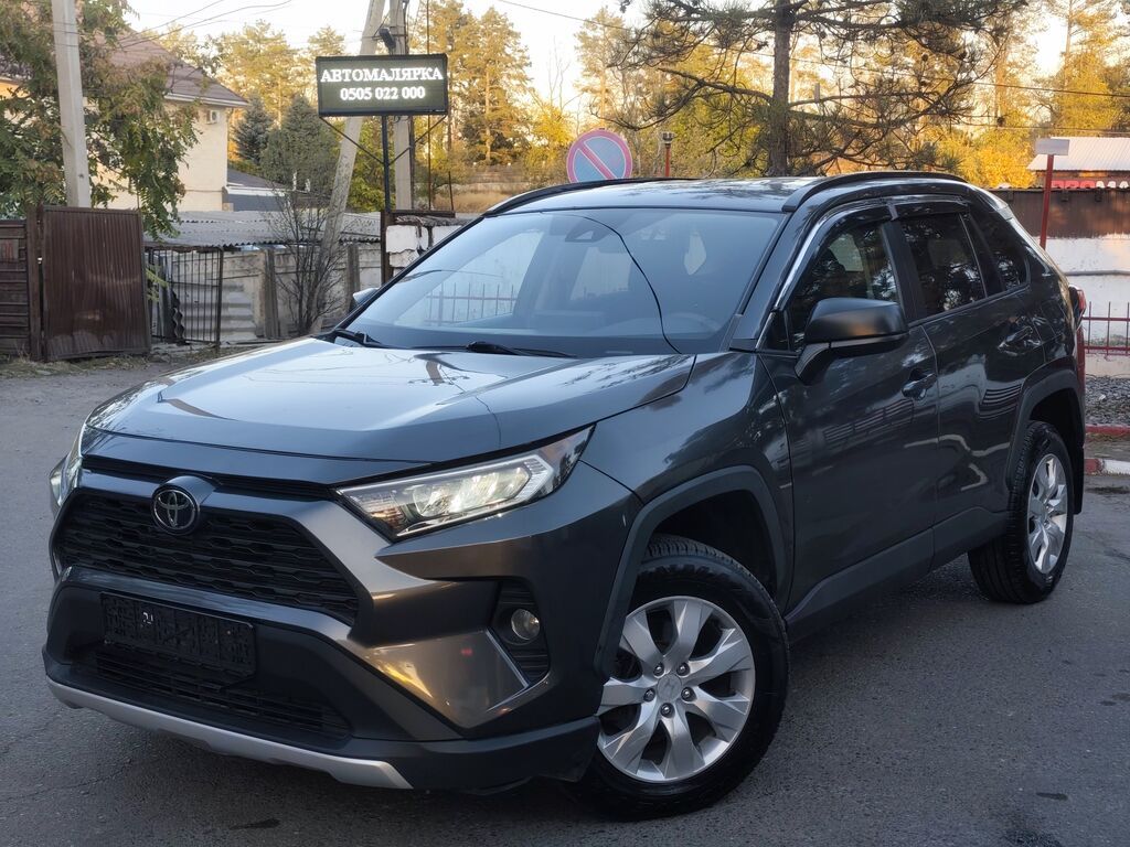 Toyota RAV4: 2019 г., 2.5 л, Автомат, Бензин, Внедорожник: фото 2
