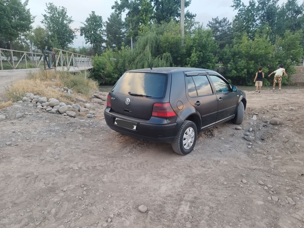 Volkswagen Golf: 2001 г., 1.6 л, Механика, Бензин, Хэтчбэк: фото 2