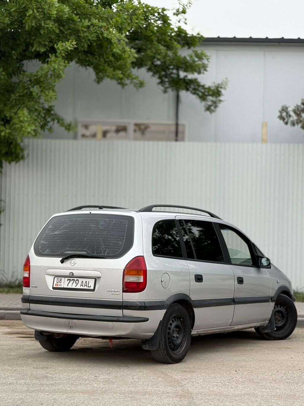 Opel Zafira: 2001 г., 2.2 л, Автомат, Бензин, Минивэн: фото 5