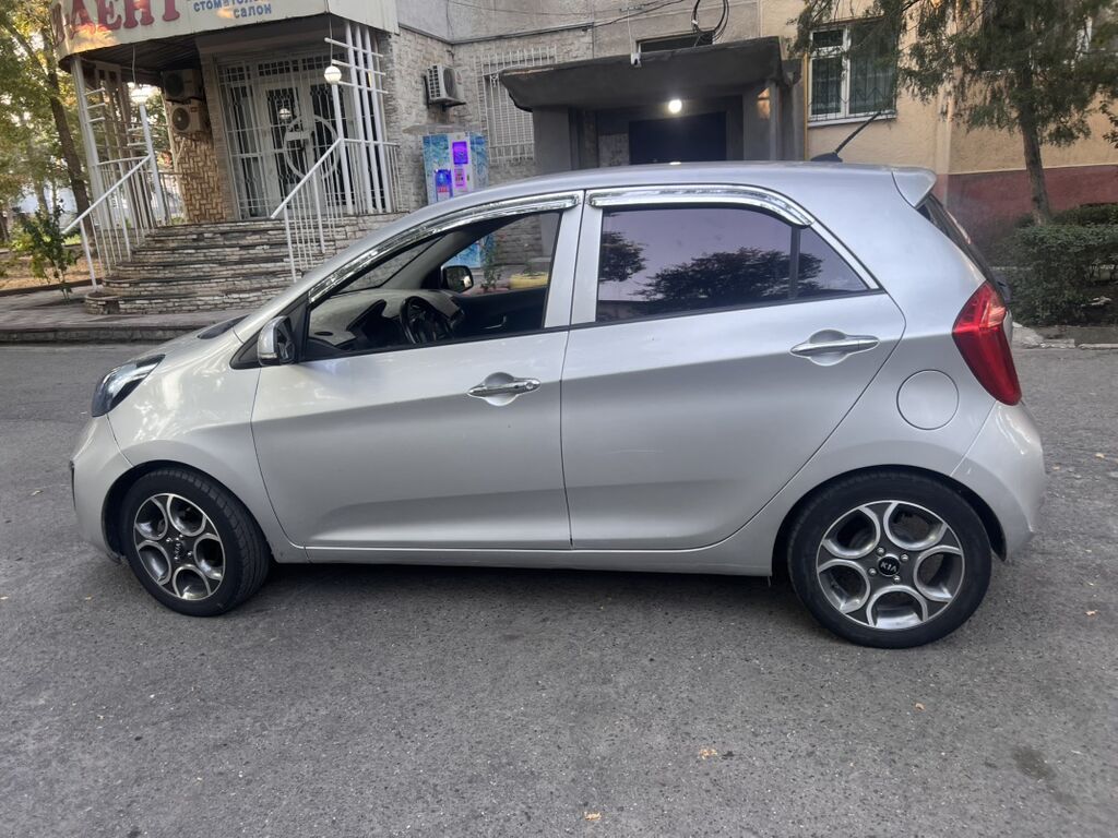 Kia Picanto: 2015 г., 1 л, Автомат, Бензин, Хэтчбэк: фото 3