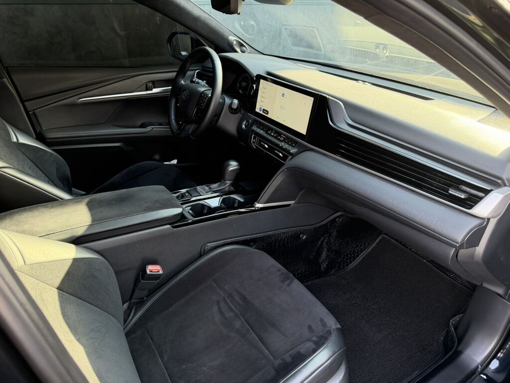 Toyota Camry: 2024 г., 2.5 л, Автомат, Бензин, Седан: фото 8