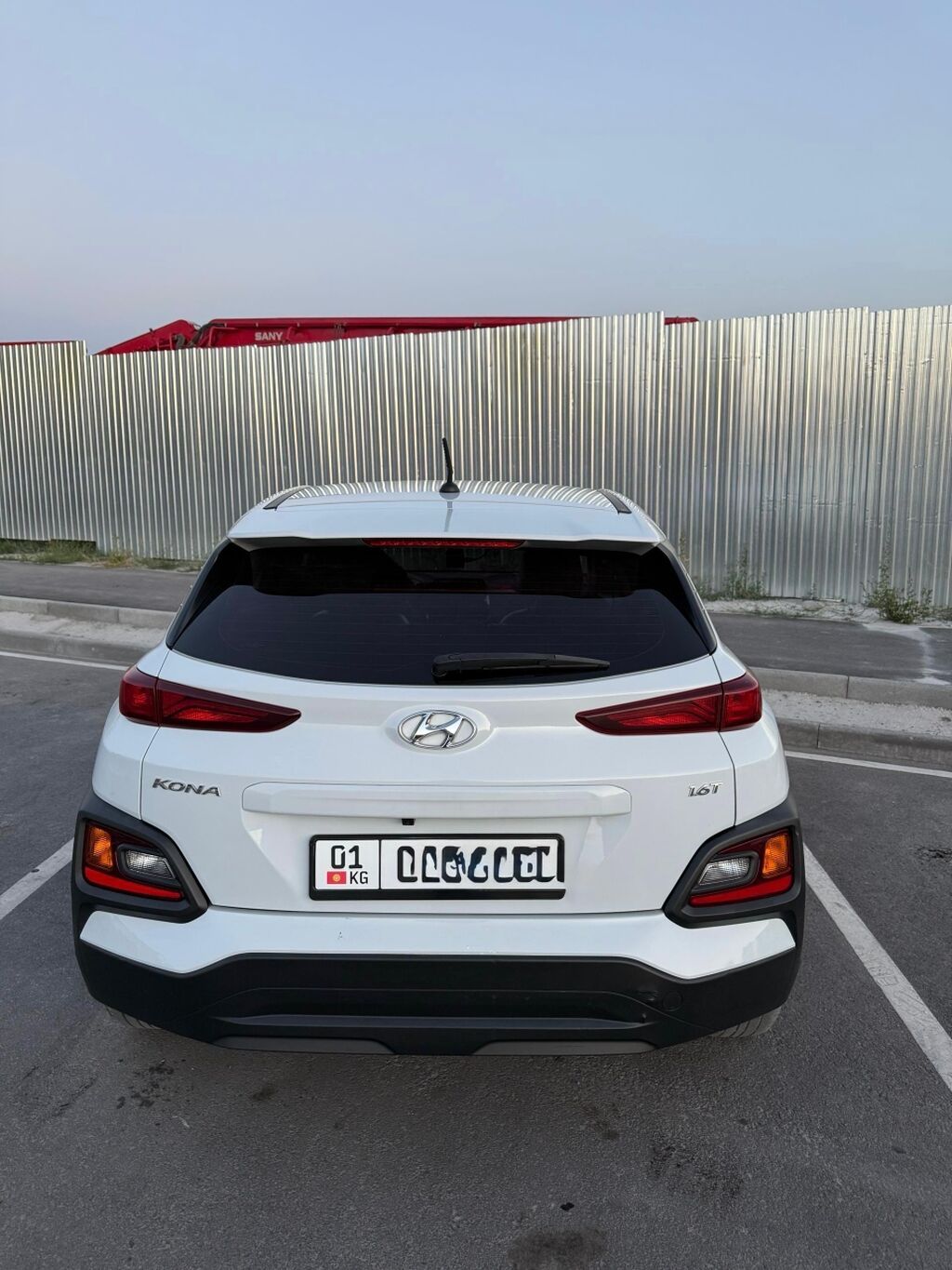 Hyundai Kona: 2018 г., 1.6 л, Робот, Бензин, Кроссовер: фото 2