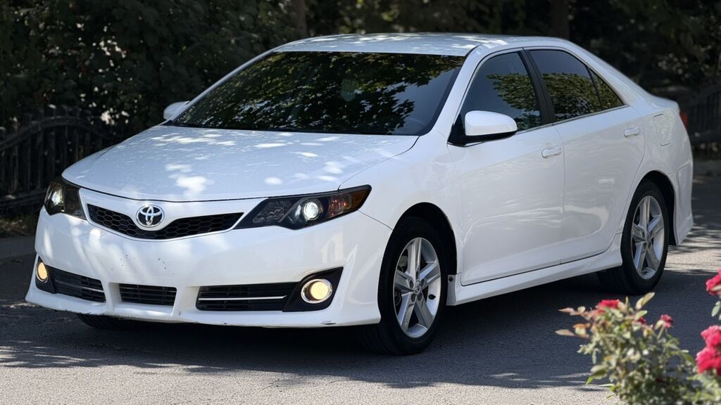 Toyota Camry: 2012 г., 2.5 л, Автомат, Бензин, Седан: фото 3