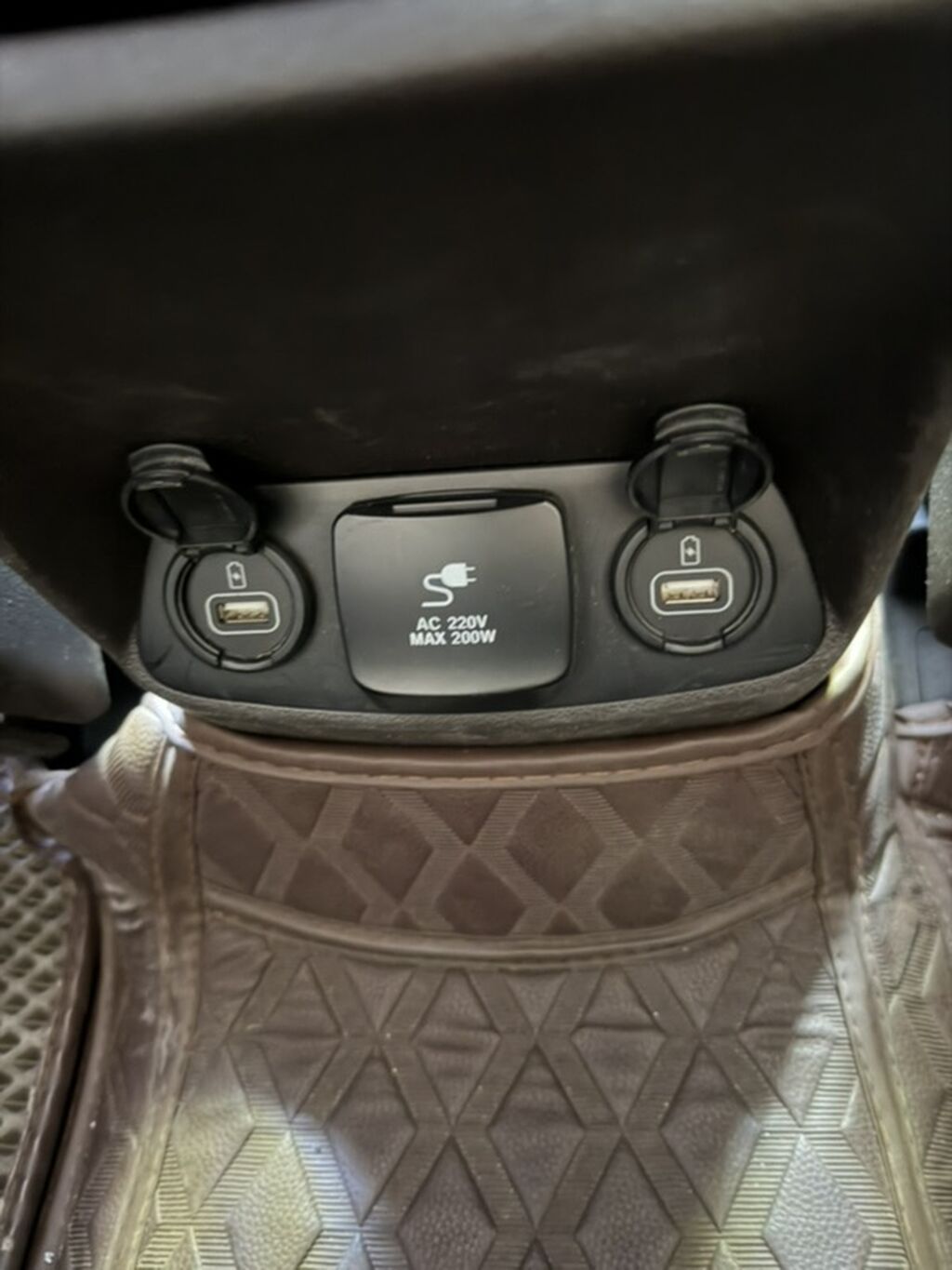 Hyundai Santa Fe: 2018 г., 2.2 л, Автомат, Дизель, Кроссовер: фото 7