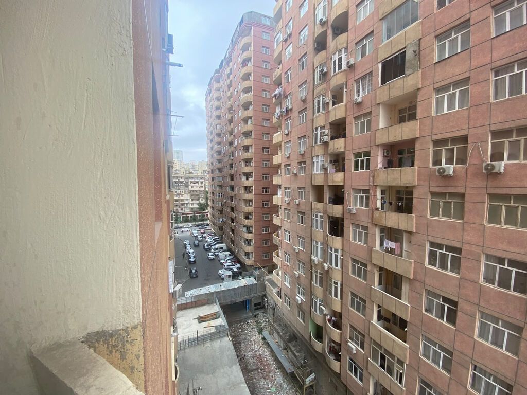 3 otaqlı, Yeni tikili, 135 kv. m