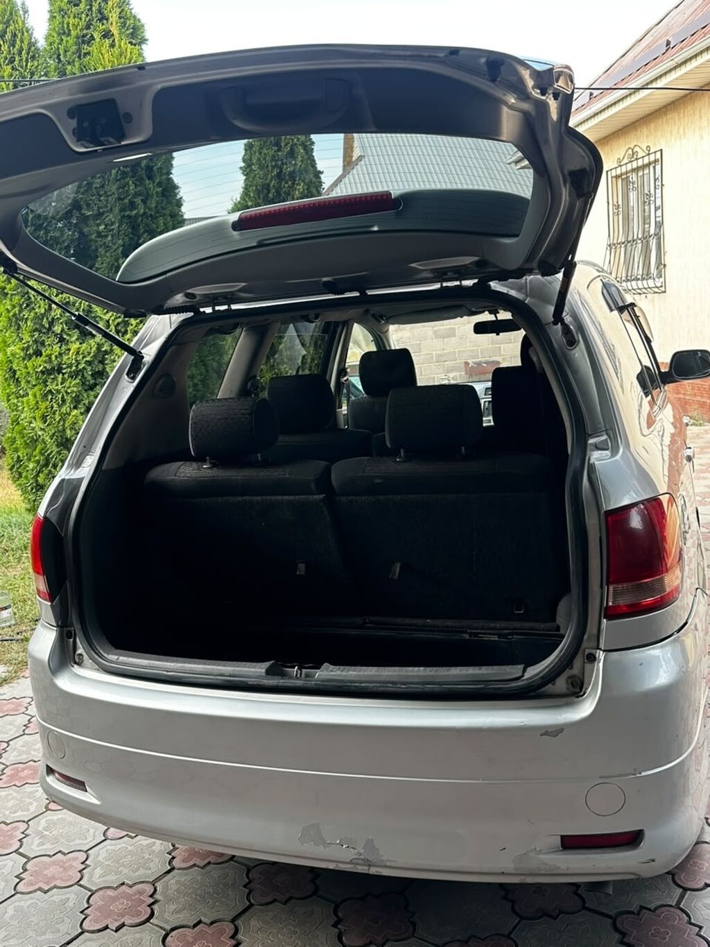 Toyota Ipsum: 2002 г., 2.4 л, Автомат, Бензин, Минивэн: фото 5