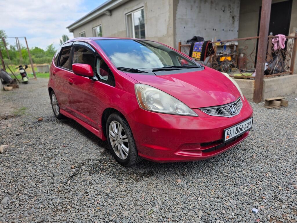 Honda Fit: 2008 г., 1.5 л, Автомат, Бензин: фото 2