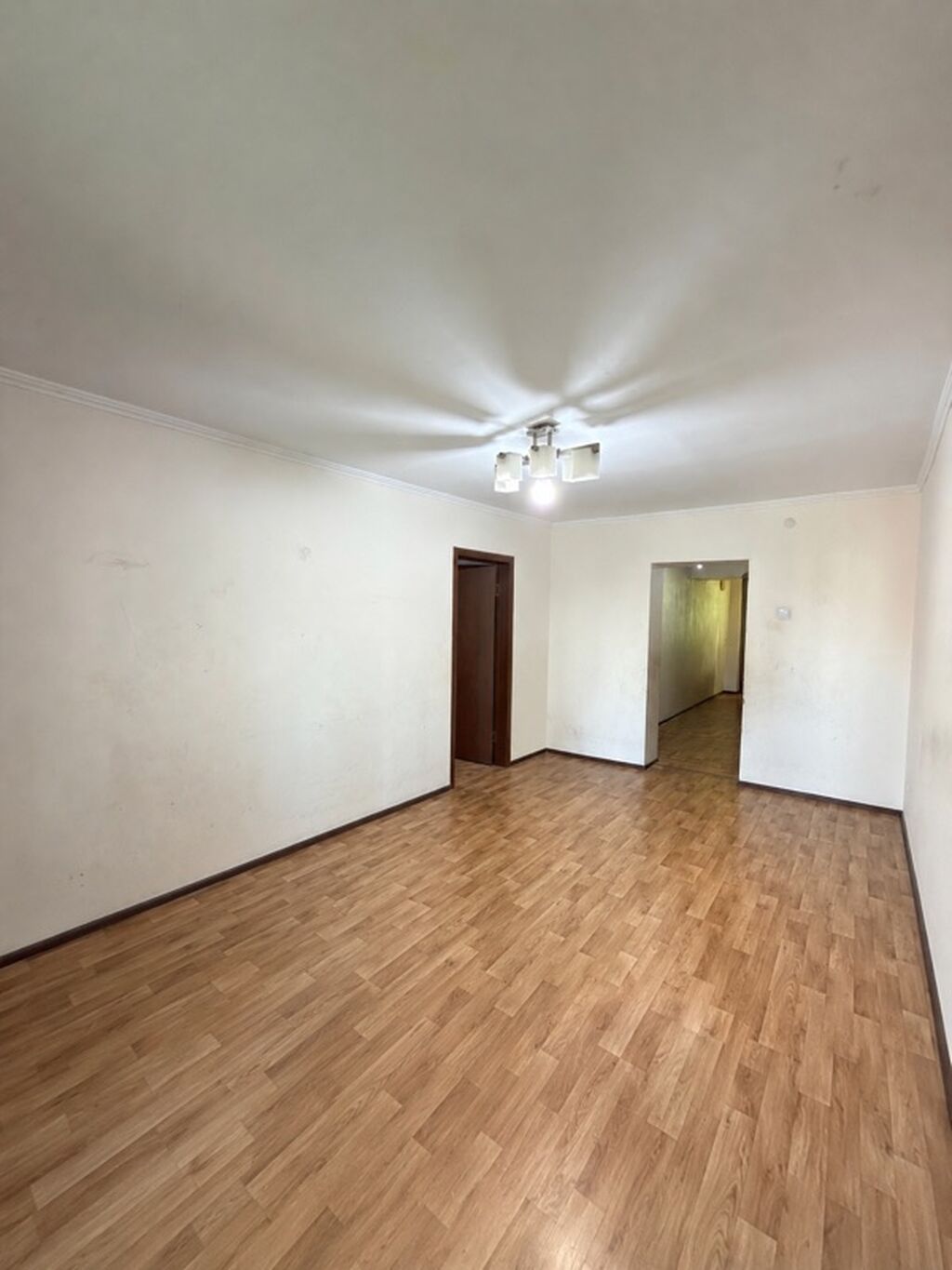 3 комнаты, 63 м², Азия Молл 104 серия, 1 этаж, Косметический ремонт: фото 3