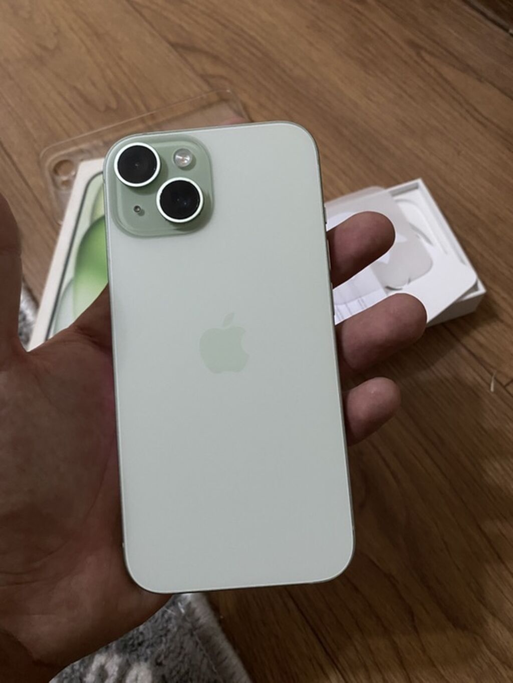 IPhone 15, зеленый - Экран 6.1" Super Retina XDR OLED с Dynamic: фото 2