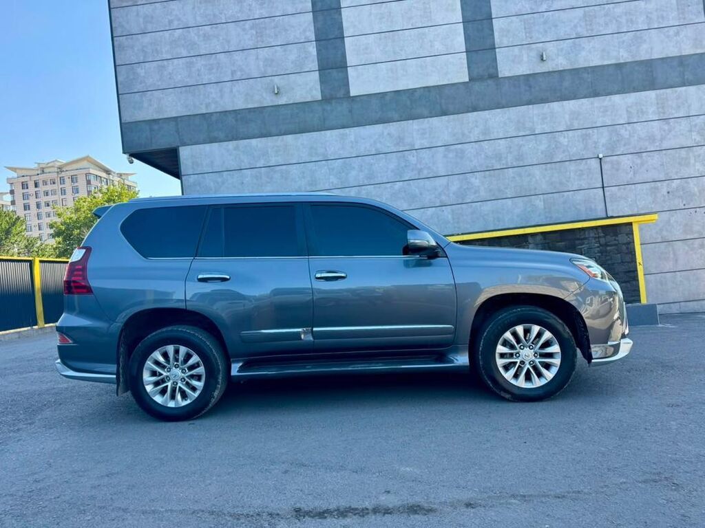 Lexus GX: 2018 г., 4.6 л, Автомат, Бензин, Внедорожник: фото 6