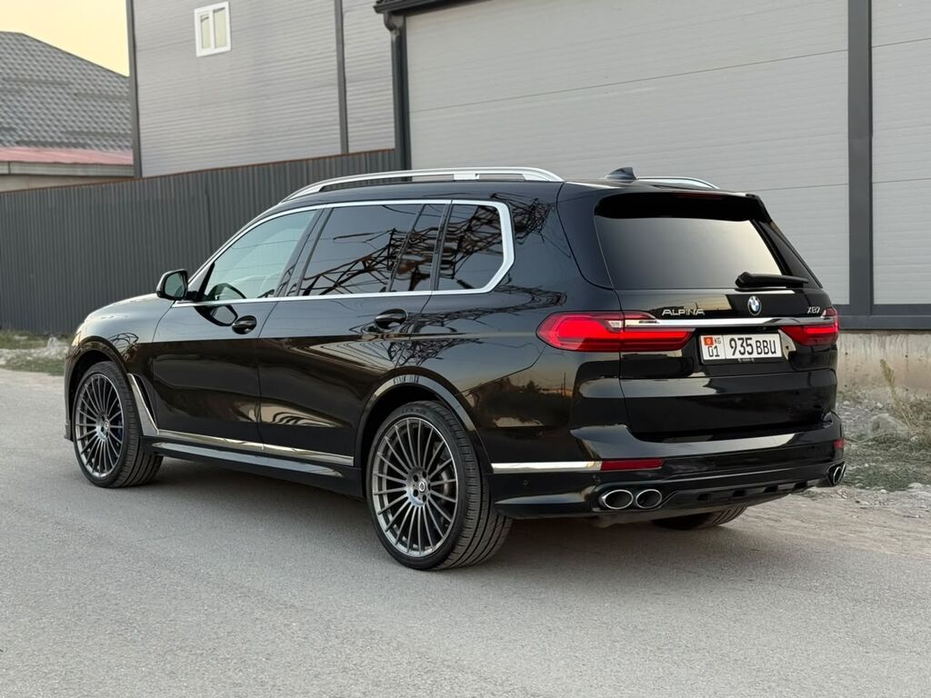 Alpina : 2021 г., 4.4 л, Автомат, Бензин, Кроссовер: фото 4