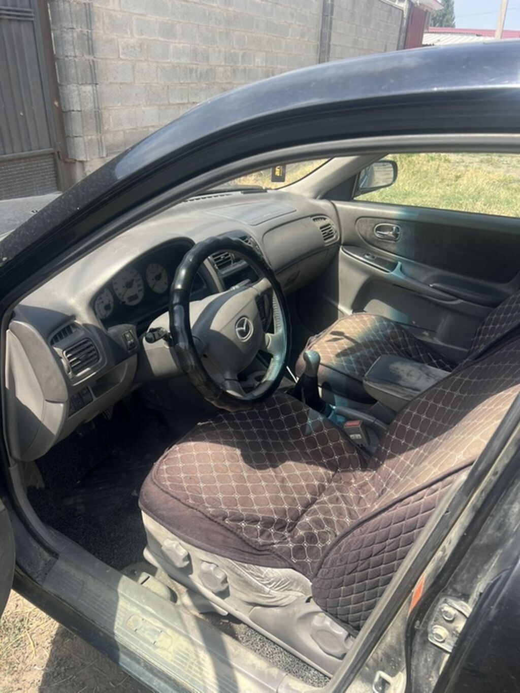 Mazda 626: 2000 г., 2 л, Механика, Бензин, Седан: фото 4