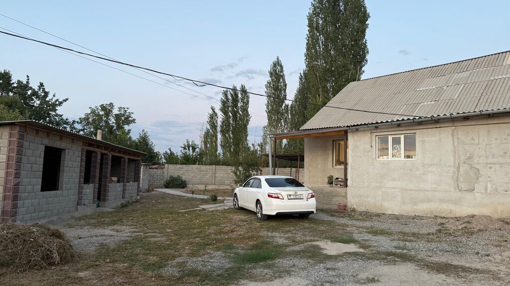 6 комнат, 120 м², 7 соток, Газ, Электричество, Канализация: фото 1