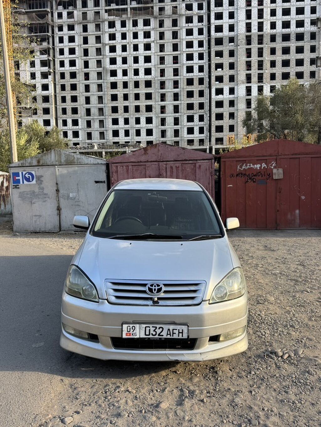 Toyota Ipsum: 2002 г., 2.4 л, Автомат, Бензин, Минивэн: фото 5
