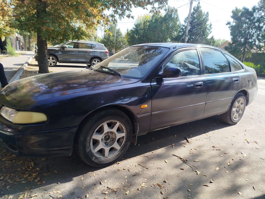 Mazda 626: 1994 г., 1.8 л, Механика, Бензин, Седан: фото 7