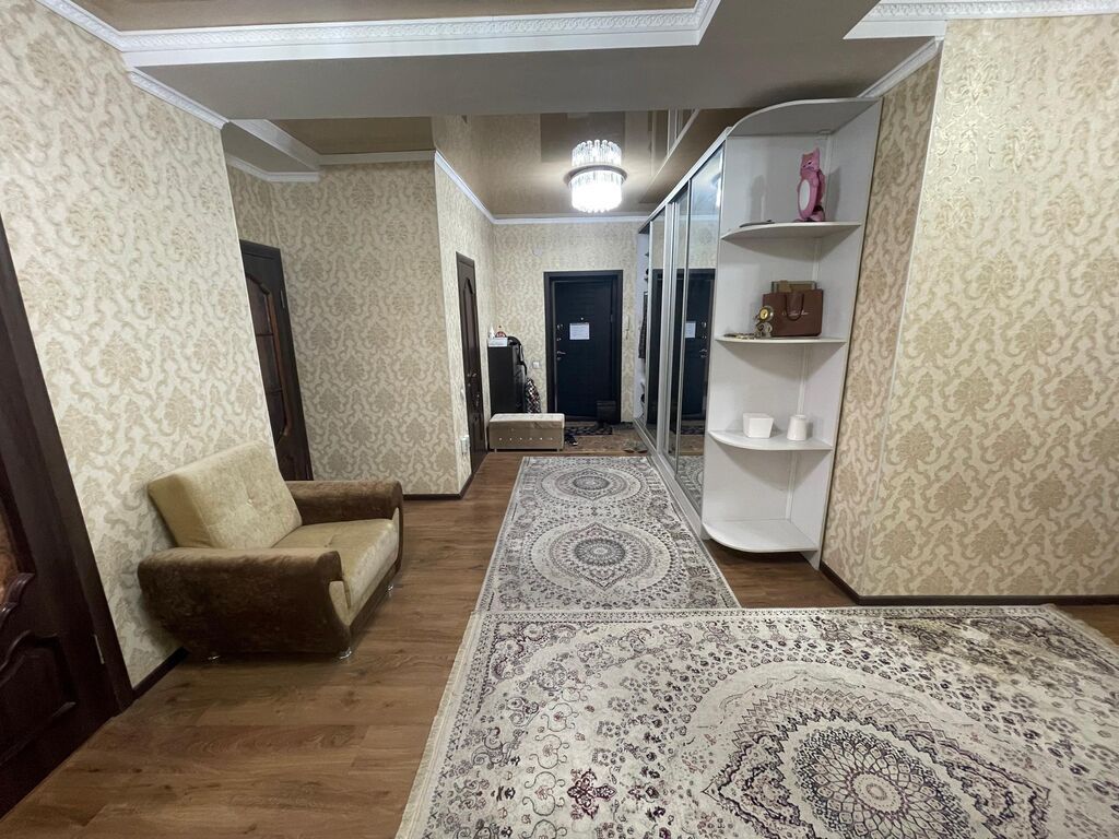 3 комнаты, 136 м², Ала-Арча ТРЦ Элитка, 4 этаж, Евроремонт: фото 2