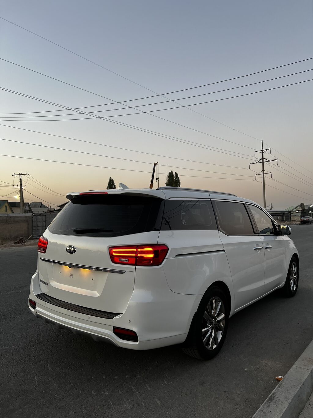 Kia Carnival: 2019 г., 2.2 л, Автомат, Дизель, Минивэн: фото 5