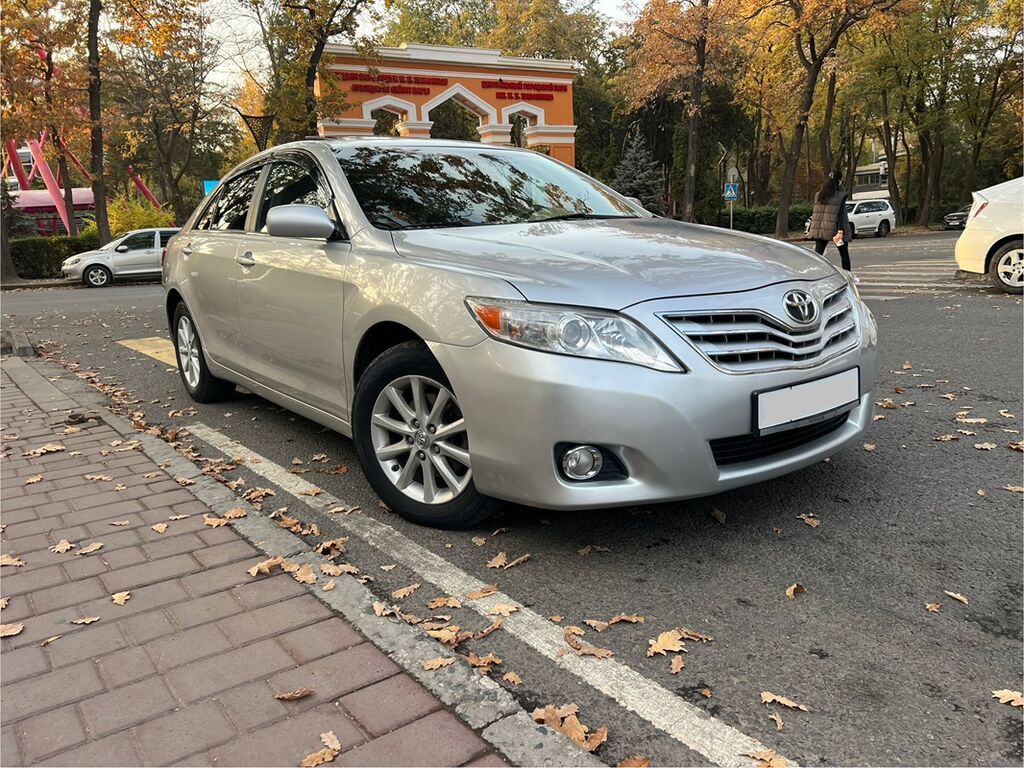 Toyota Camry: 2009 г., 2.5 л, Автомат, Бензин, Седан: фото 1