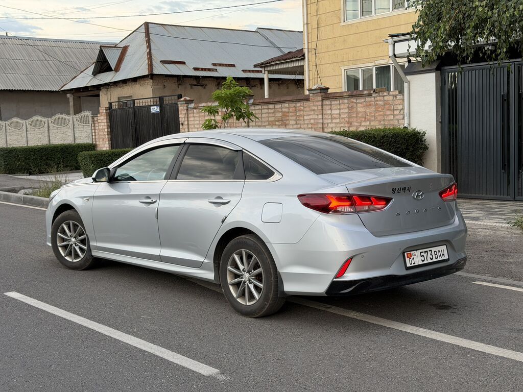 Hyundai Sonata: 2020 г., 2 л, Автомат, Газ, Седан — фото 7