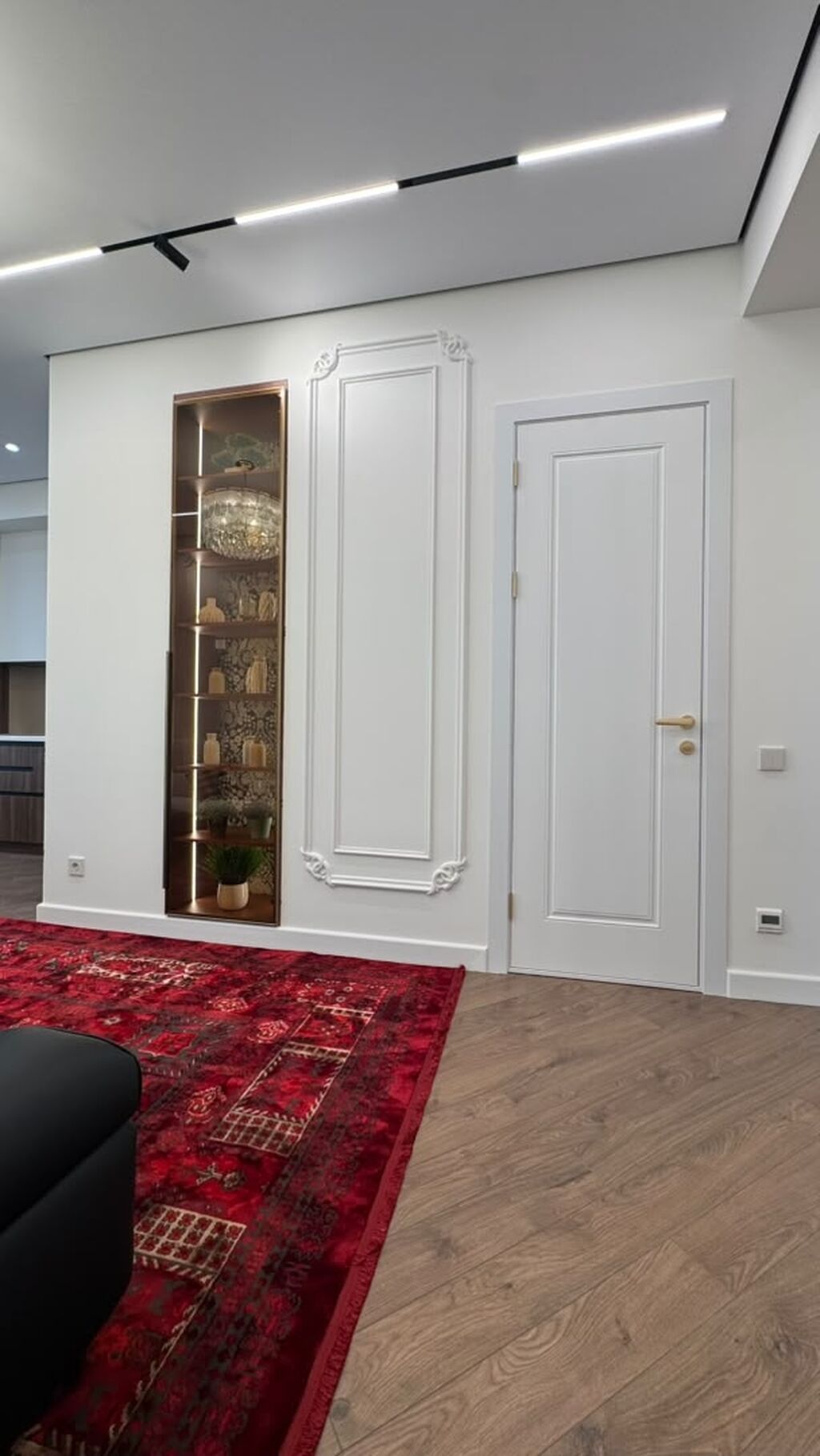 3 комнаты, 76 м², Южная Магистраль Элитка, 4 этаж, Дизайнерский ремонт: фото 2