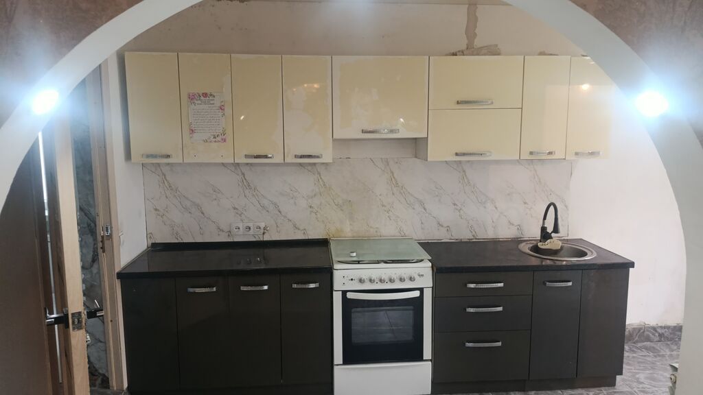 3 комнаты, 45 м², 4 соток, Бишкек, Ак-Ордо 3 ж/м Собственник: фото 2