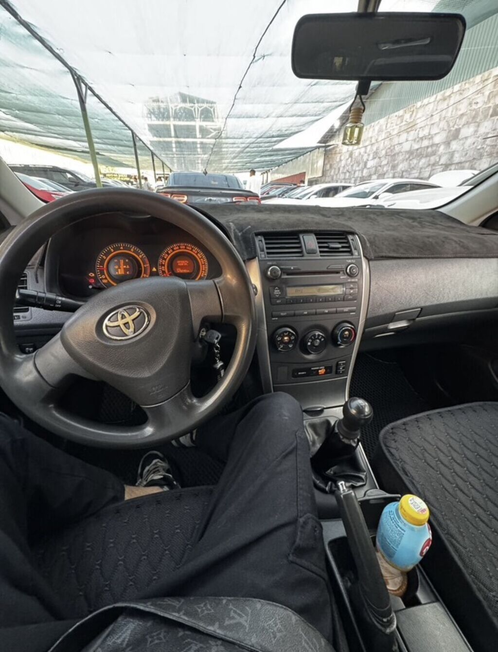 Toyota Corolla: 2008 г., 1.4 л, Механика, Бензин, Седан: фото 6