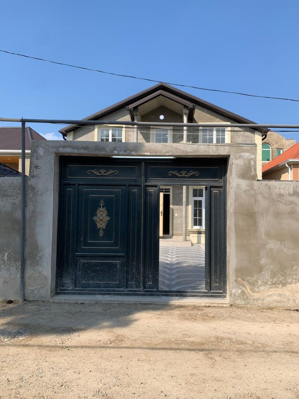 6 otaqlı, 140 kv. m, Yeni təmirli
