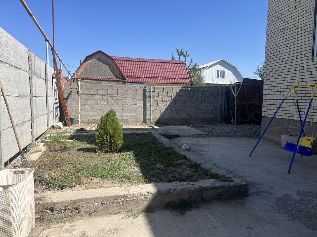 Продается частный дом из светлого облицовочного кирпича с закрытым: фото 4