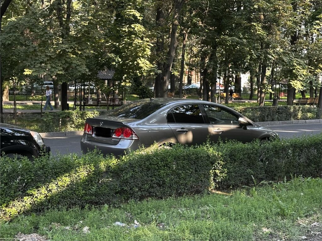 Honda Civic: 2007 г., Бензин, Седан: фото 3