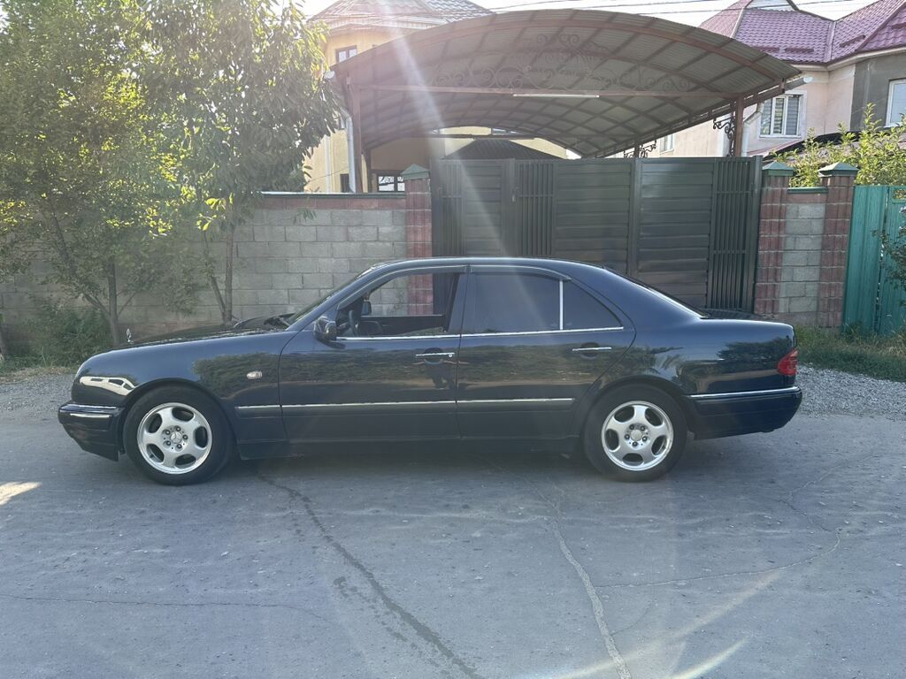 Mercedes-Benz E-Class: 1996 г., 3.2 л, Автомат, Бензин, Седан: фото 4