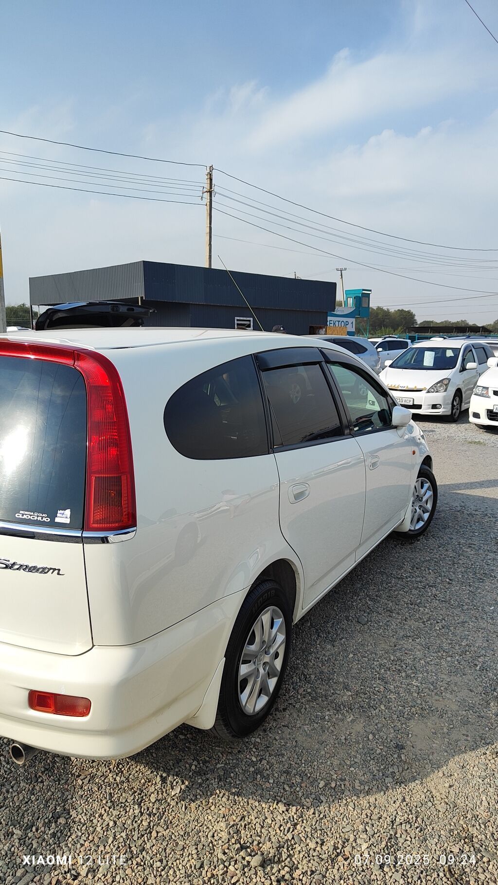 Продам Honda Stream 2002 г., 2 л, автомат: фото 3