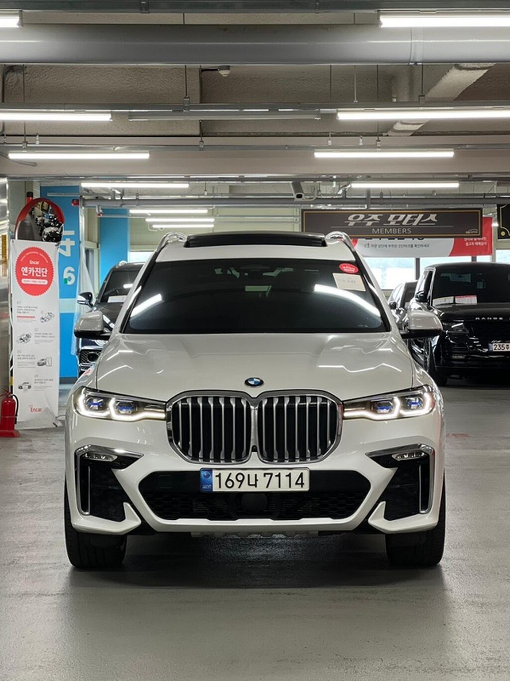 BMW X7: 2021 г., 3 л, Автомат, Бензин, Внедорожник: фото 3