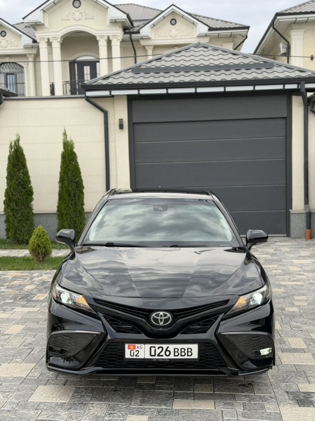 Toyota Camry: 2021 г., 2.5 л, Автомат, Бензин, Седан: фото 3