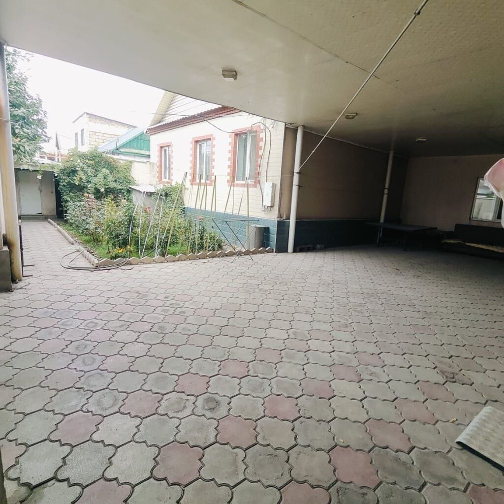 6 комнат и более, 203 м², 5 соток, Бишкек, Церковь Собственник: фото 4