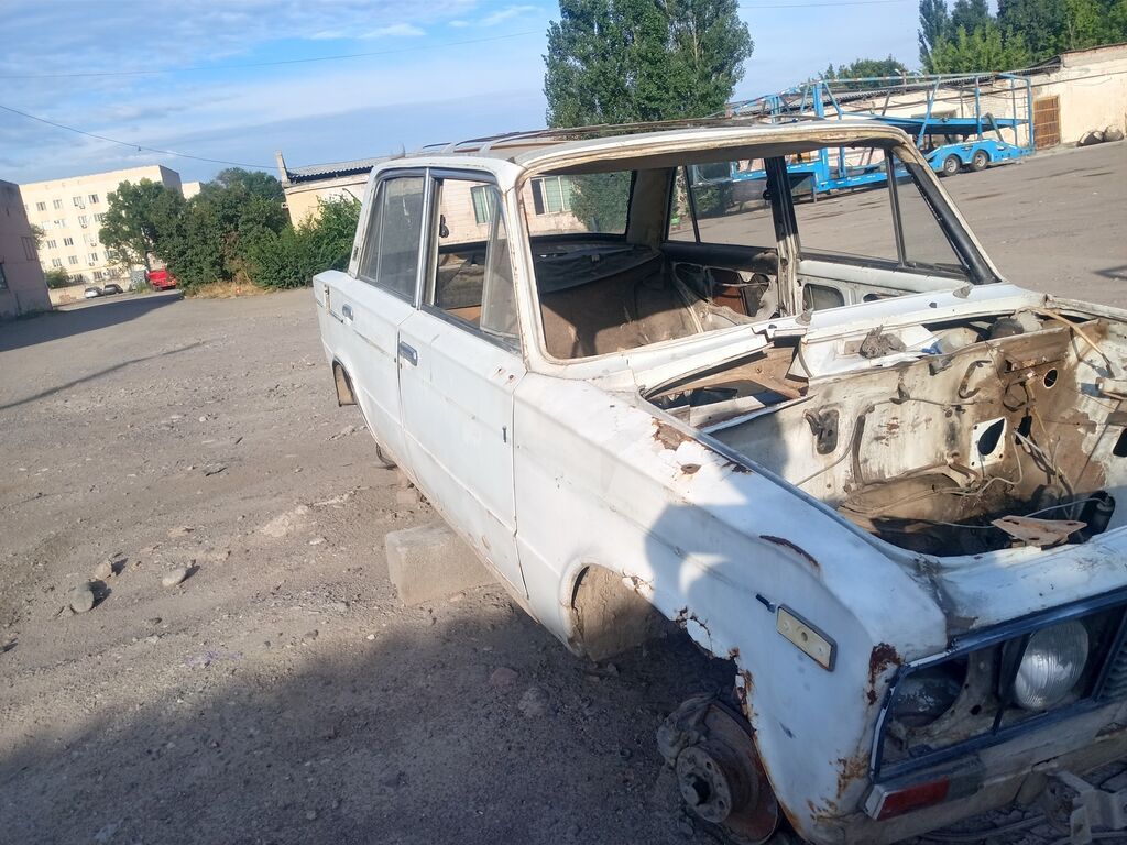 Кузов ВАЗ 2106 (седан), белый, для реставрации или донор на запчасти: фото 3