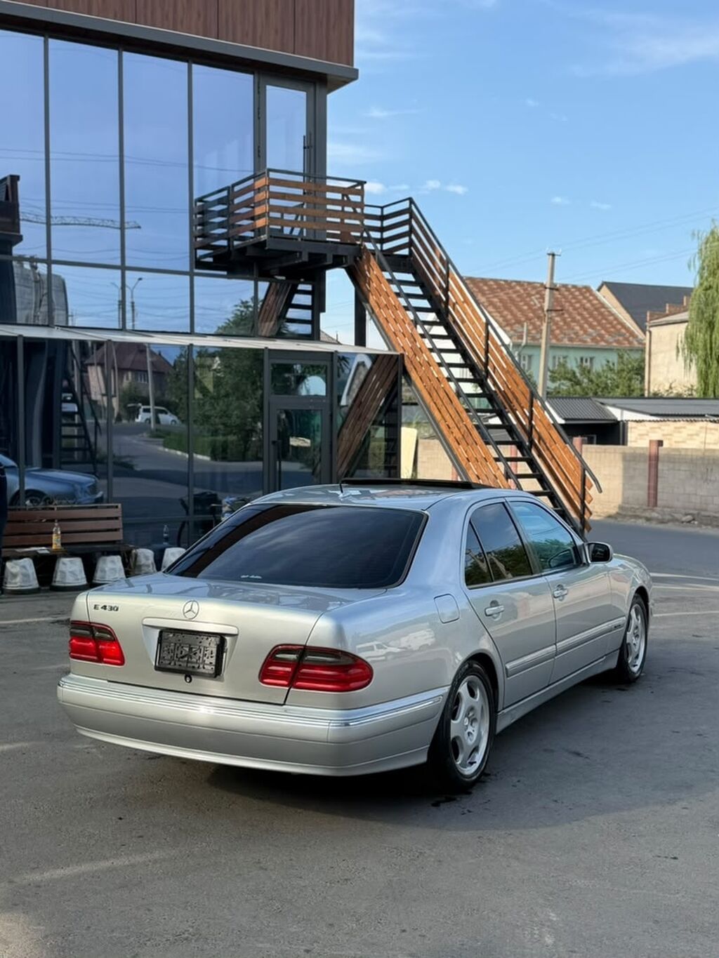 Mercedes-Benz E-Class: 2001 г., 4.3 л, Автомат, Бензин, Седан: фото 7