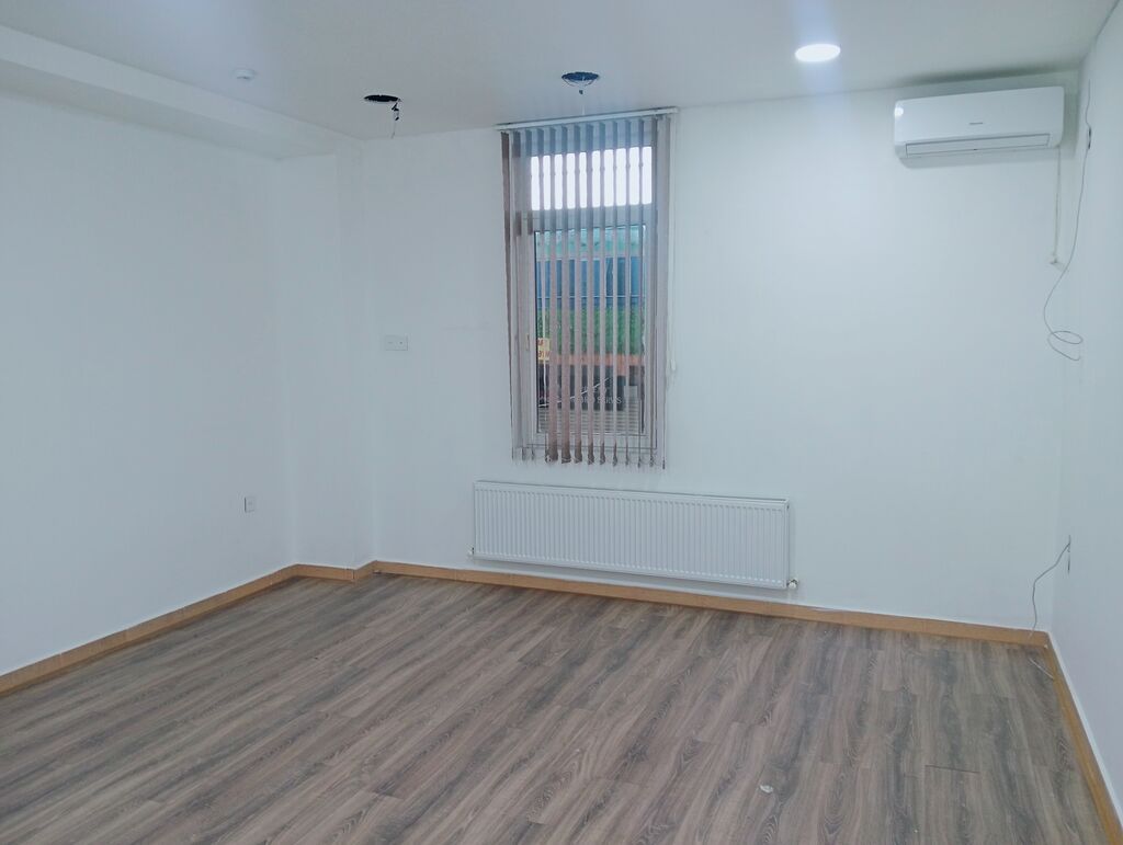 İcarəyə verilən ofis sahəsi. Babek pr 31, ağ şəhər ctiy park ilə