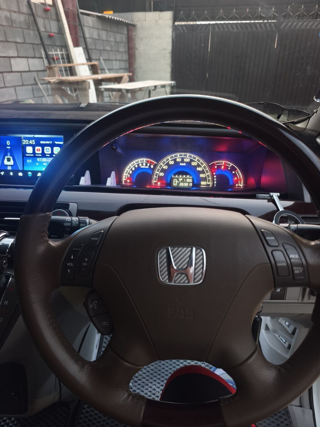 Honda Elysion: 2004 г., 0.3 л, Автомат, Газ: фото 3