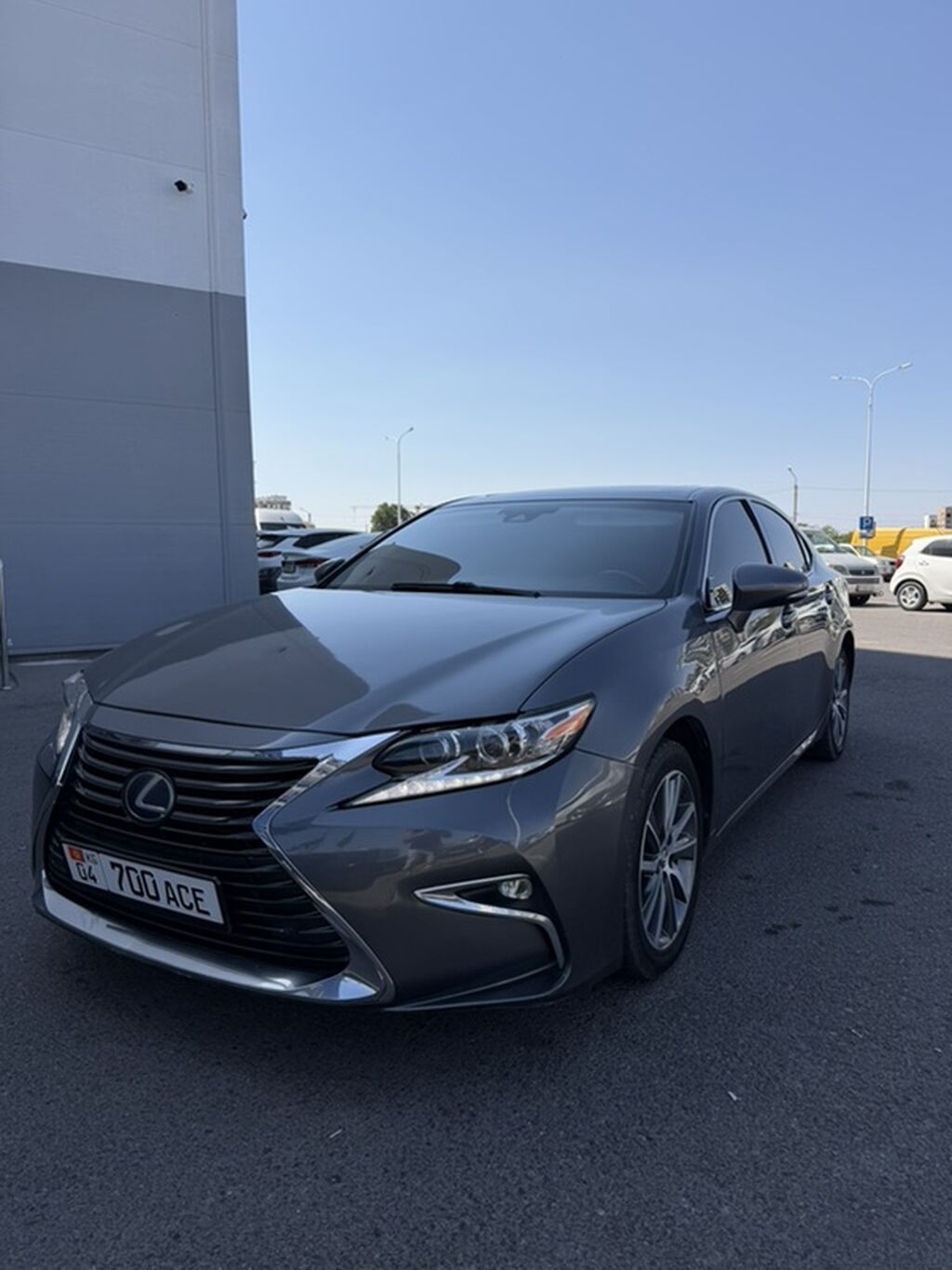 Lexus ES: 2018 г., 2.5 л, Вариатор, Гибрид, Седан: фото 2