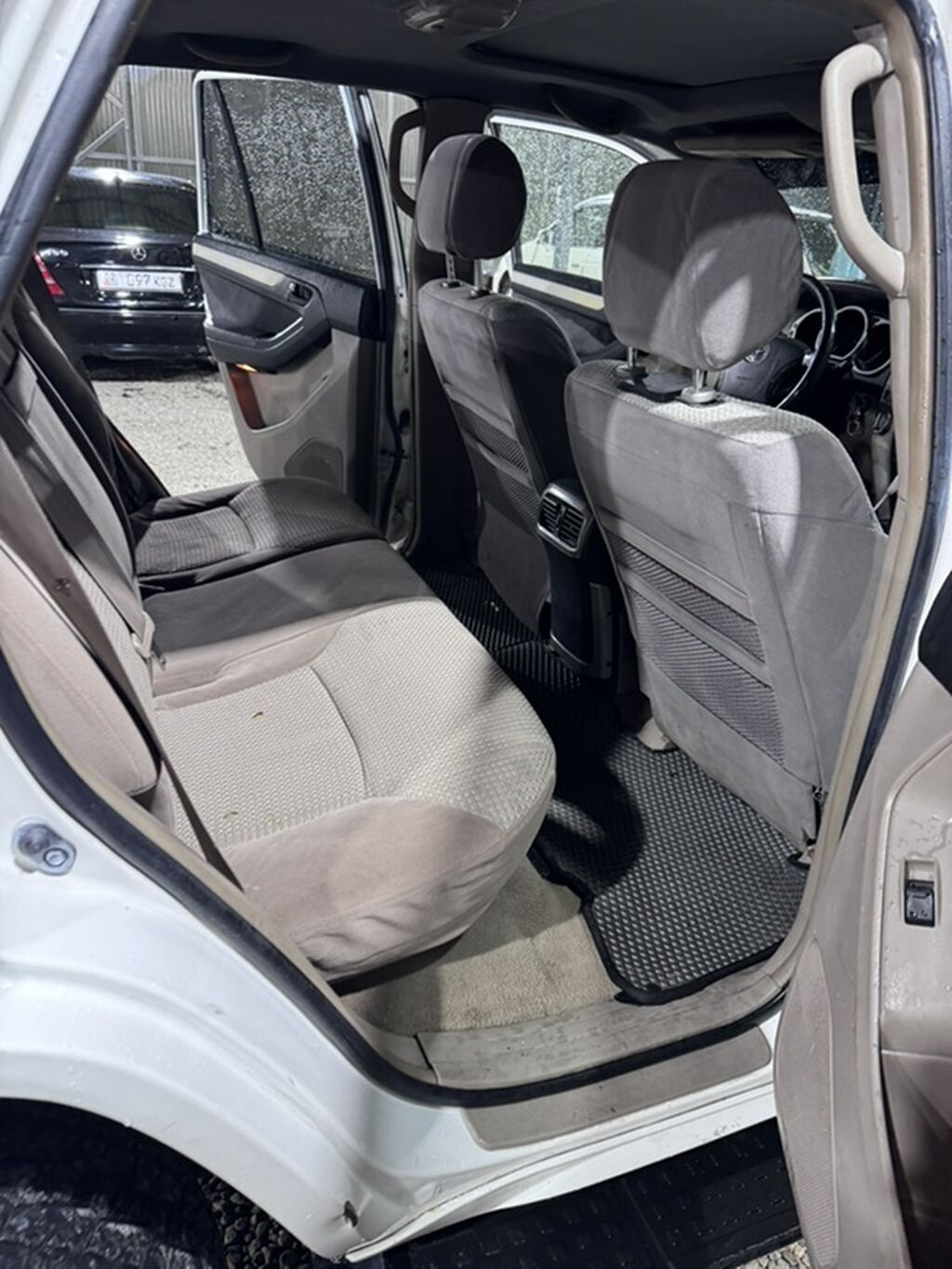 Toyota 4Runner: 2004 г., 4.7 л, Автомат, Бензин, Внедорожник: фото 8