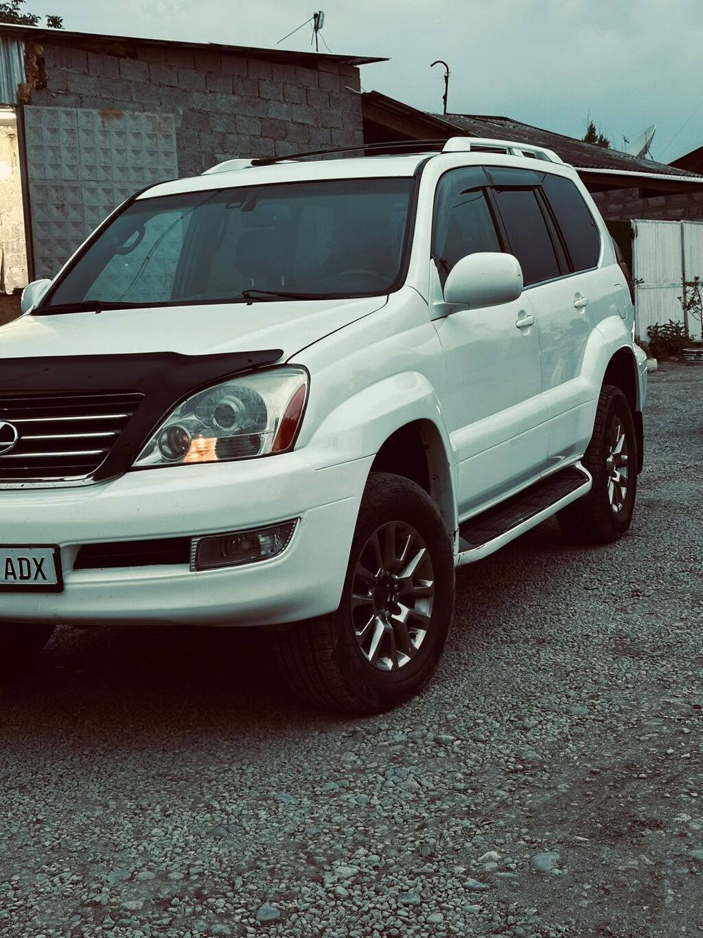 Lexus GX: 2003 г., 4.7 л, Автомат, Газ, Внедорожник: фото 2