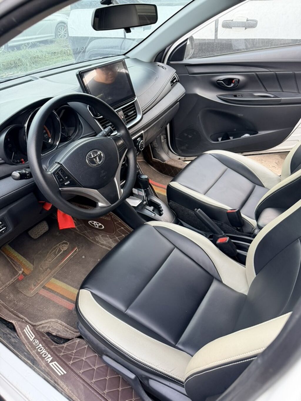 Toyota Yaris: 2022 г., 1.5 л, Автомат, Бензин, Хэтчбэк: фото 3